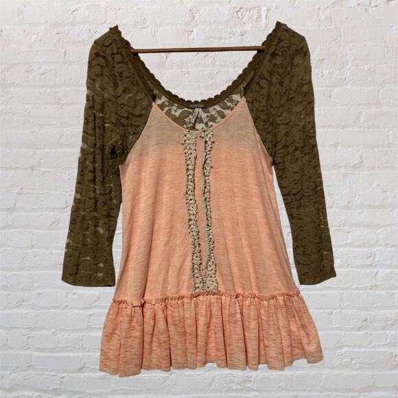 gimmicks by BKE Tops - Gimmicks by BKE Brown Peach Lace 3/4 Sleeve Babydoll Floral Detail Top Small